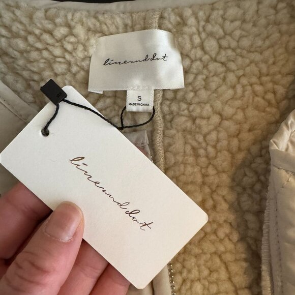 NWT Line and Dot Milan Padded Sherpa Jacket, Belted Jacket, Size Small - Picture 3 of 8